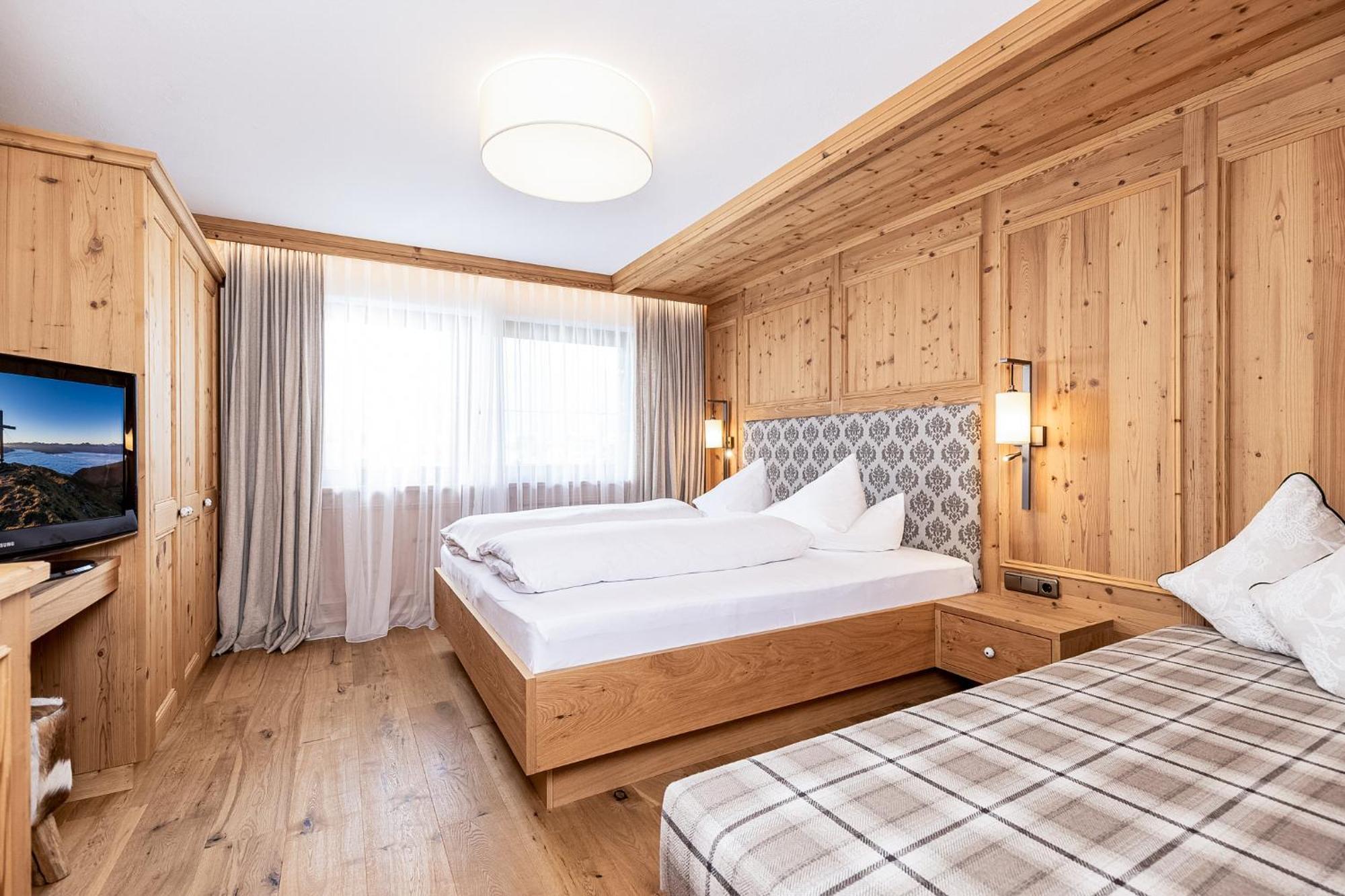 Aparthotel Landhaus St. Joseph ไมย์อาโฮเฟิน ภายนอก รูปภาพ